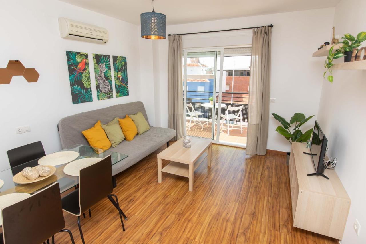 Heaven By The Sea Apartments Малага Екстериор снимка
